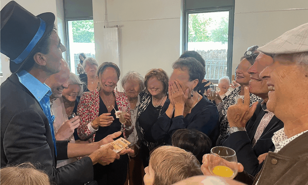 magicien anniversaire 80 ans Pays de la Loire